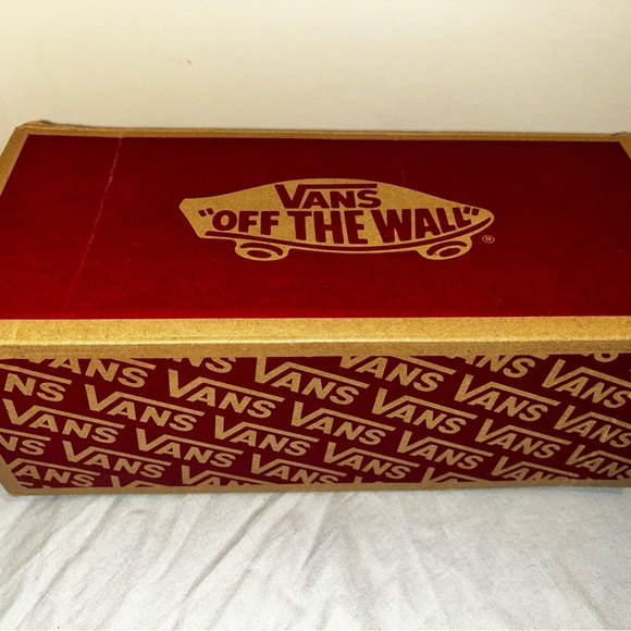 Grade School Vans Ward. Neon pink/white - Picture 3 of 11